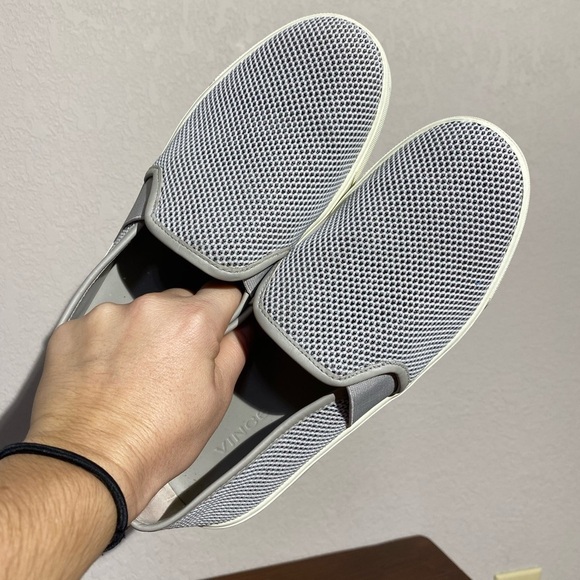 VINCE Preston B gray perforated slip on sneakers comfort casual minimal size 6 - Picture 3 of 9